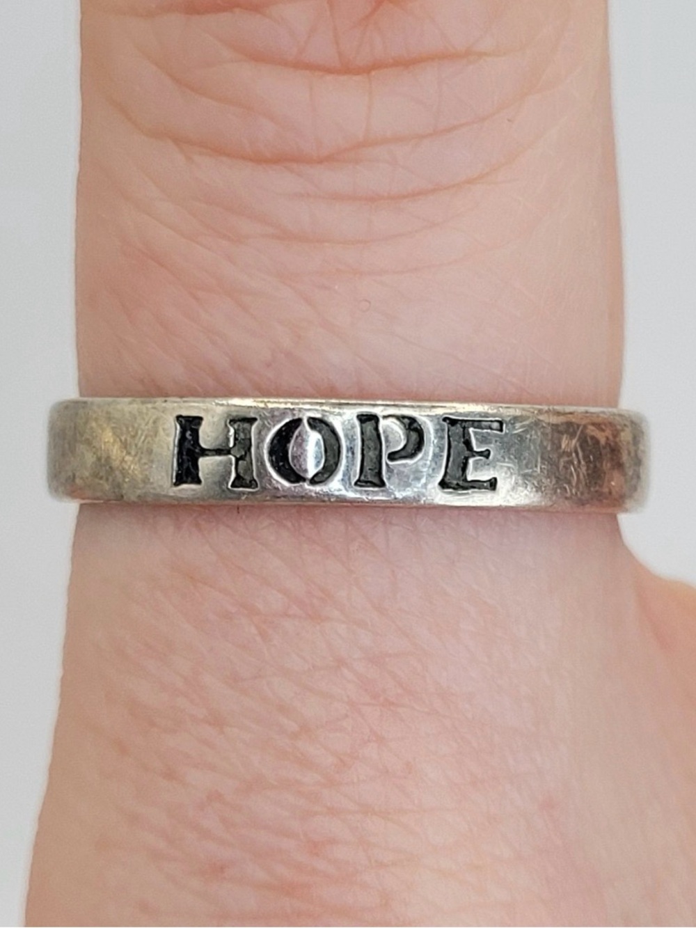 'HOPE' Band Ring - size 9